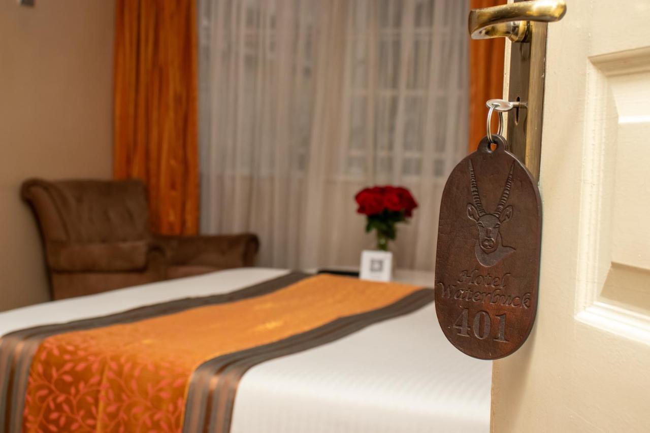 Hotel Waterbuck Накуру Екстериор снимка