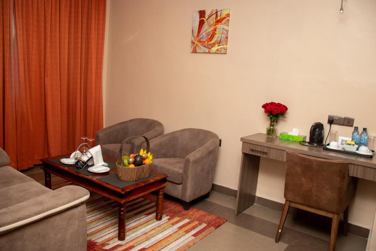 Hotel Waterbuck Накуру Екстериор снимка