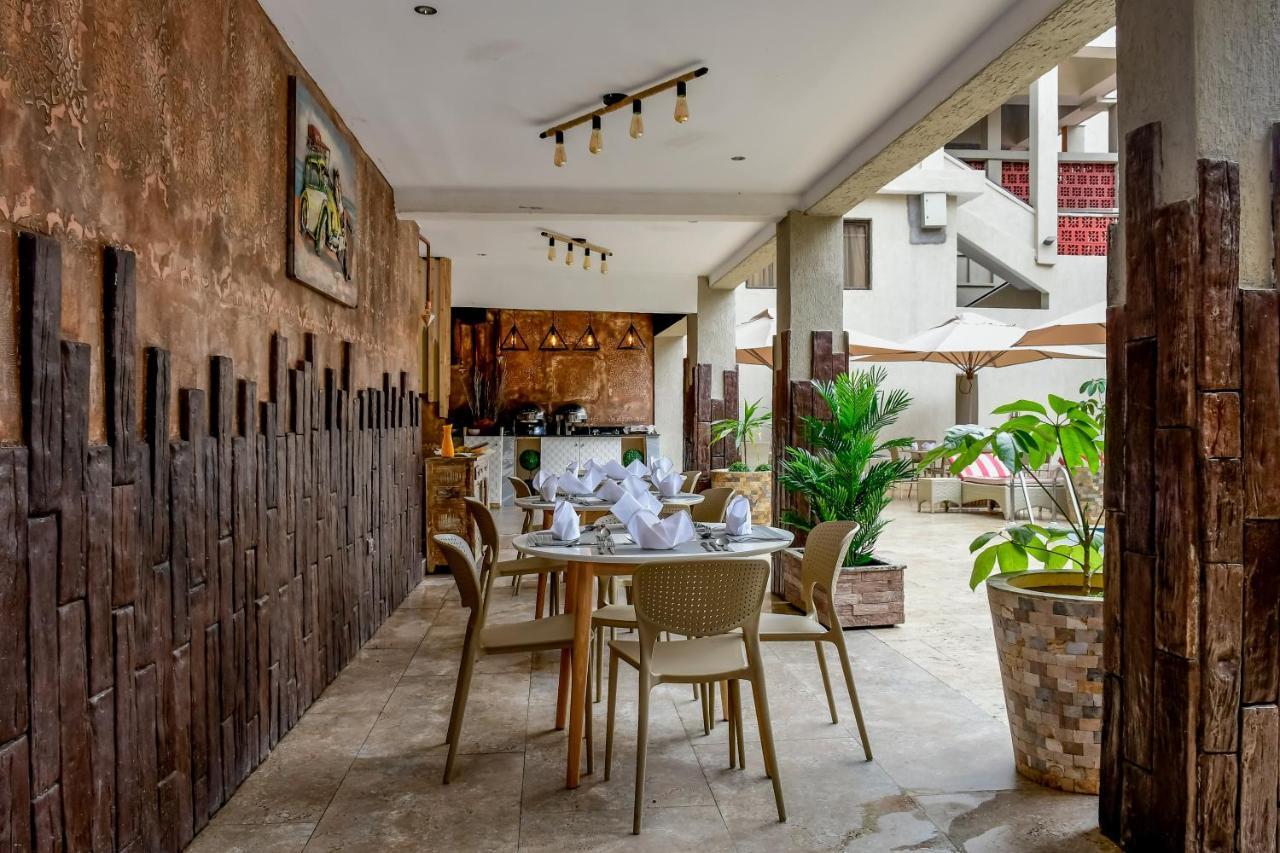 Hotel Waterbuck Накуру Екстериор снимка